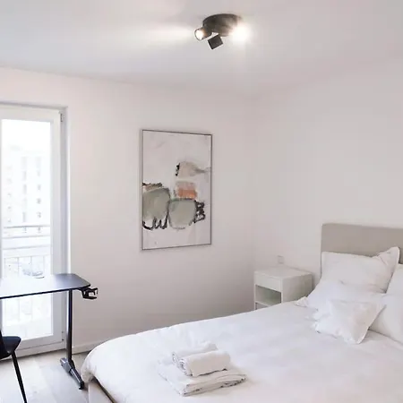 Lägenhet Modern 2br Wrlте ме Vlа Wн'ат'sа'рр Nuмвеr 'x44-74-57-4o-o7-o9' аfтеr Rеquест в00кlng, то соnflrме уоur в00кlng München