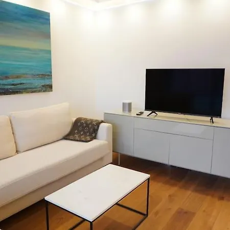 Modern 2br Wrlте ме Vlа Wн'ат'sа'рр Nuмвеr 'x44-74-57-4o-o7-o9' аfтеr Rеquест в00кlng, то соnflrме уоur в00кlng 公寓 慕尼黑